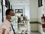 Foto Pasien Covid-19 Menumpuk di Lobi IGD RSHS Bandung, Ini Penjelasannya