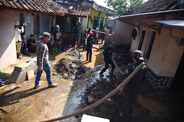 Tanggul Cisunggalah Kembali Jebol, Bupati Bandung Tetapkan Tanggap Darurat
