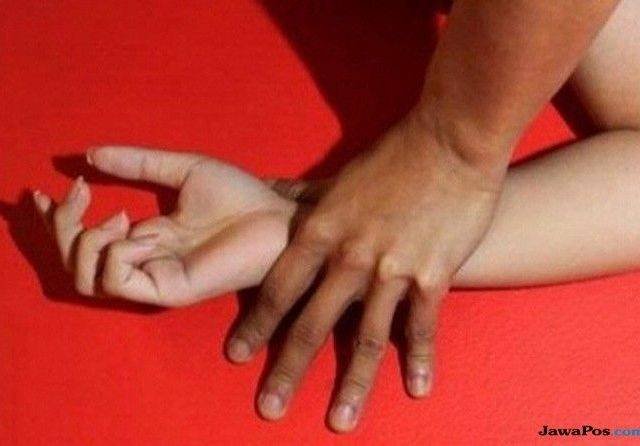 Ditinggal Pacar Usai Cekcok, ABG Ini Didatangi 2 Pemuda dan Terjadilah
