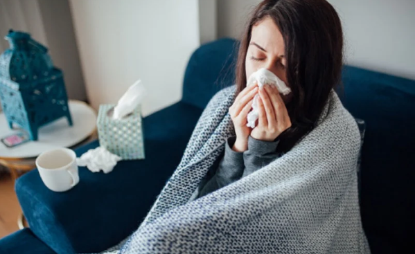 Ini Beda Gejala Covid-19 dengan Flu Biasa