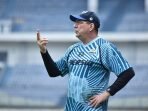 Liga 1 Kembali Ditunda, Begini Kekecewaan Pelatih Persib