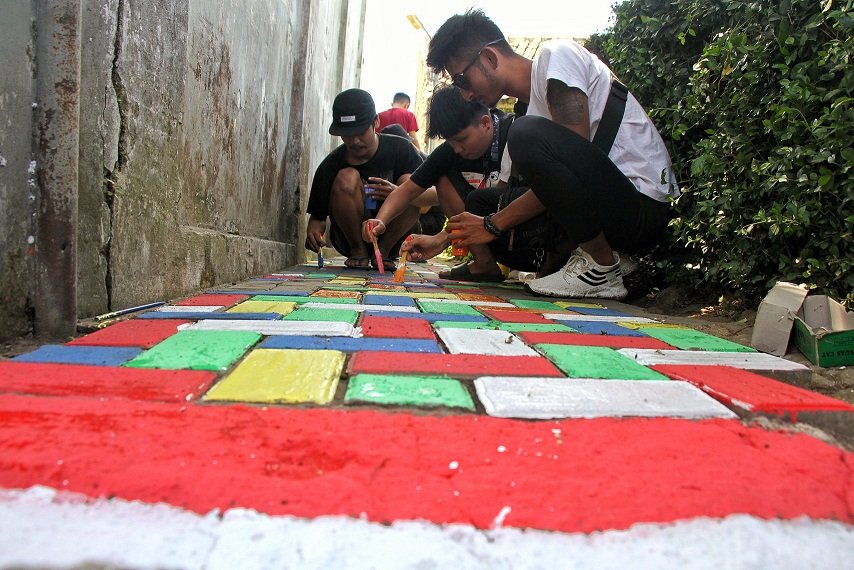 Aksi Warga Sambut HUT Ke-76 Republik Indonesia