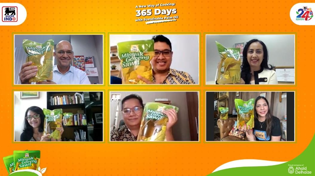 Super Indo Luncurkan Minyak Goreng Sawit 365 Berekolabel