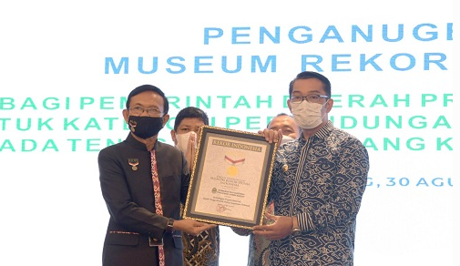 Jabar Terima Rekor MURI Jamsostek Tenaga Pendidik Keagamaan Terbanyak Tingkat Nasional