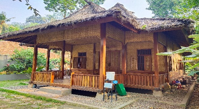 Penghargaan untuk Tokoh Masyarakat Adat dan Kampung Adat