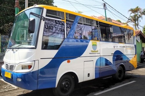 Tak Lagi Dipakai, Pemkot Hibahkan Bus Trans Metro Bandung ke Aa Gym