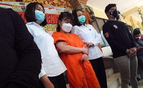 6 Fakta Penangkapan Selebgram RR: Berstatus Janda Anak Satu, Sering Dapat Tawaran Kencan