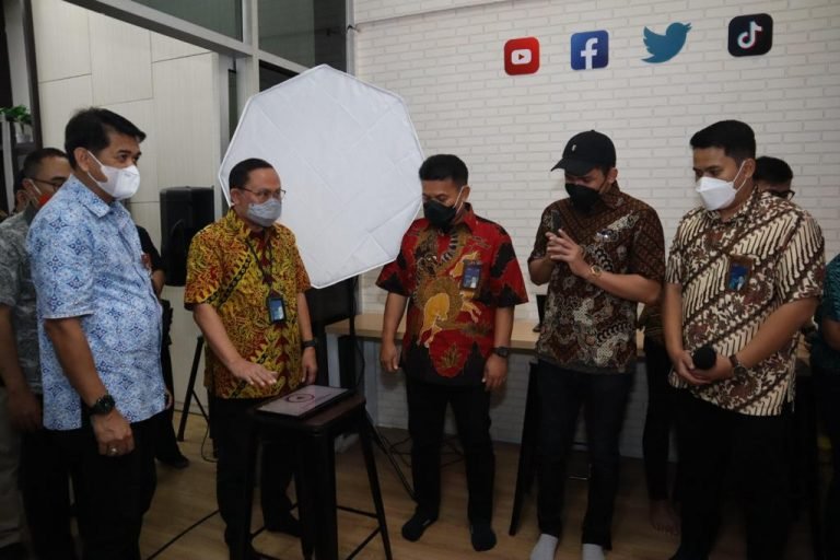 Tingkatkan Customer Experience, Telkom Jawa Barat Launching Digital Laboratory Telkom Bandung