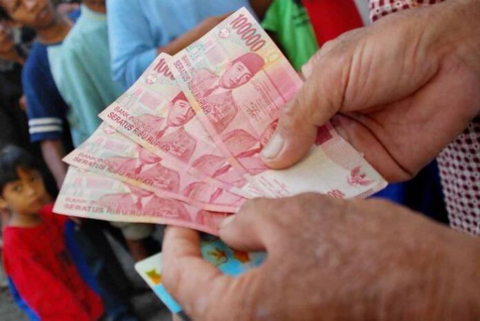 Oknum RT di Cianjur Sunat Duit Bansos Rp200 Ribu