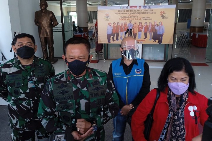 Sesko TNI dan PTI Gelar Vaksinasi Kedua bagi  500 Penyandang Disabilitas
