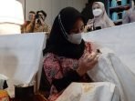 Perajin Batik Disabilitas, Upaya Mandiri di Tengah Keterbatasan