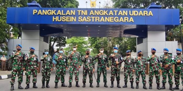Danlanud Husein Sastranegara Resmikan Gerbang Utama /Main Gate