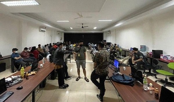 Polda Jabar Bongkar 23 Pinjol Ilegal, 83 Debt Collector Ditangkap