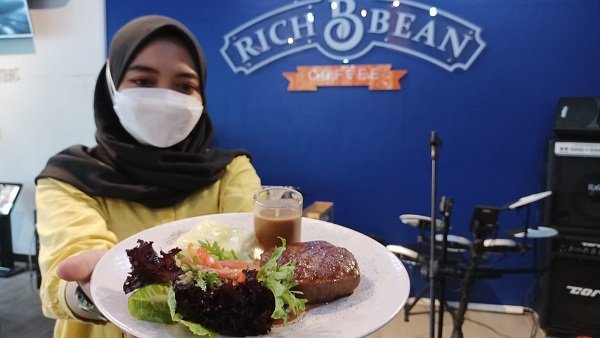 Tempat Ngopi Recommended di Bandung | Richbean Coffee Shop