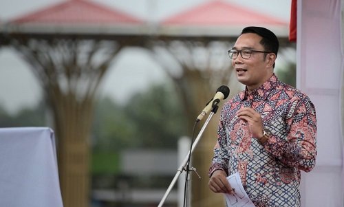 Ridwan Kamil Bawa Angklung ke Papua, Diplomasi Menuju Pilpres?