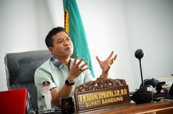 Bupati Bandung Siapkan Doorprize Umrah Bagi Pelanggan PDAM Tirta Raharja