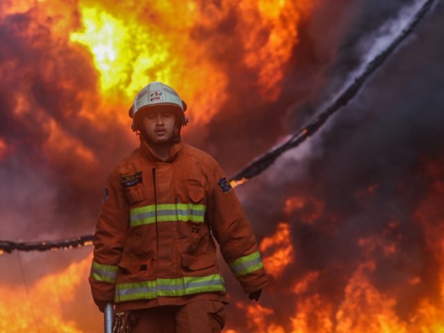 Ruang Command Center Kantor Kecamatan Cinambo Ludes Terbakar