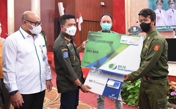 Ketua RT, Guru Ngaji Hingga Linmas di Kab. Bandung Dijamin BPJS Ketenagakerjaan