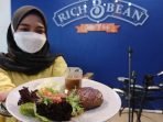 13 Tempat Ngopi Recommended di Bandung, Unik dan Instagramable
