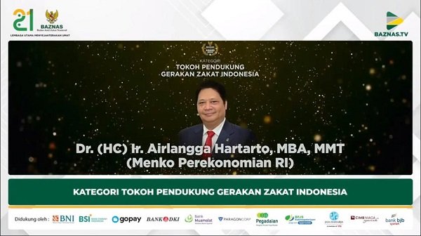 Raih Penghargaan BAZNAS Award 2022, Menko Airlangga Jadi Salah Satu Tokoh Penggerak Zakat Nasional