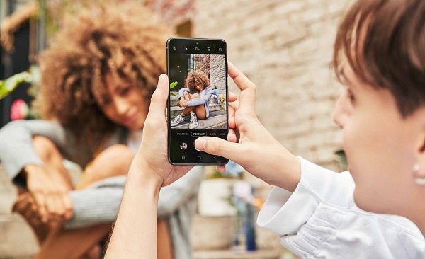 Triple Pro Grade Camera Galaxy S21 FE 5G Siap Dukung Konten Gen Z yang Kreatif dan Inspiratif Jadi Viral