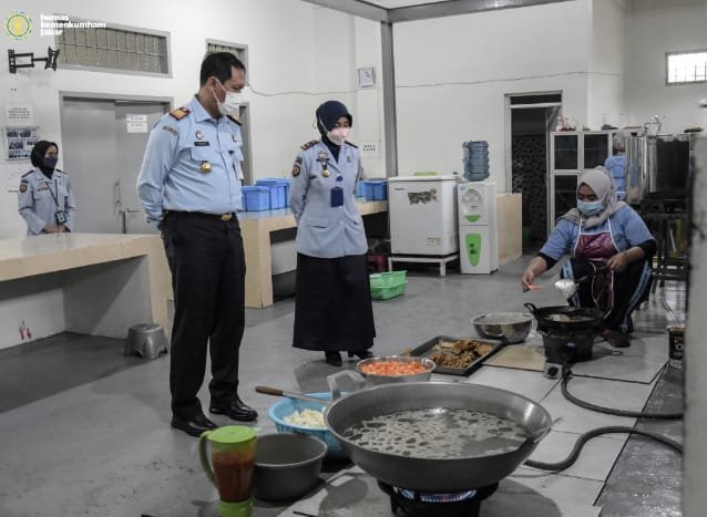Kakanwilkumham Jabar Sudjonggo Tinjau Lapas dan Imigrasi, Ini Penjelasannya
