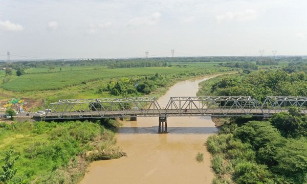 Ridwan Kamil Resmikan Penataan Jalan Penghubung Jabar-Jateng