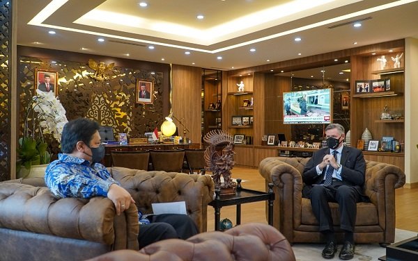 Menko Airlangga Bahas Peluang Kerja Sama dengan Duta Besar Selandia Baru