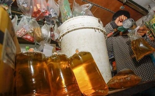 Begini Cara Beli Minyak Goreng Pakai PeduliLindungi