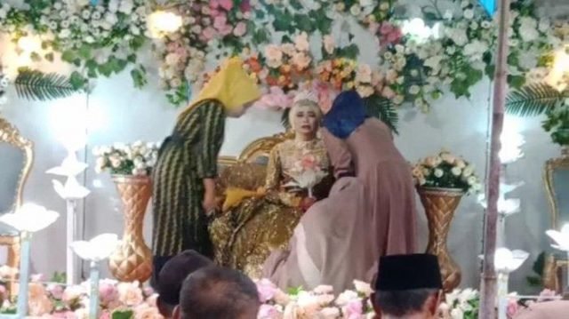 Pengantin Pria Kabur Jelang Akad, Wanita Ini Menikah Sendirian