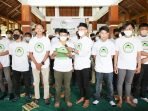 Mahasantri di Jabar Salurkan Bantuan Sekaligus Deklarasi Ganjar Pranowo Capres 2024