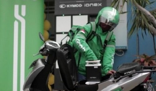 Ojol Pakai Motor Listrik Bisa Hemat Rp600 Ribu Sebulan