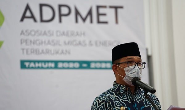 Harga Minyak Mentah Melonjak, Ridwan Kamil: Momentum Kembangkan Riset EBT