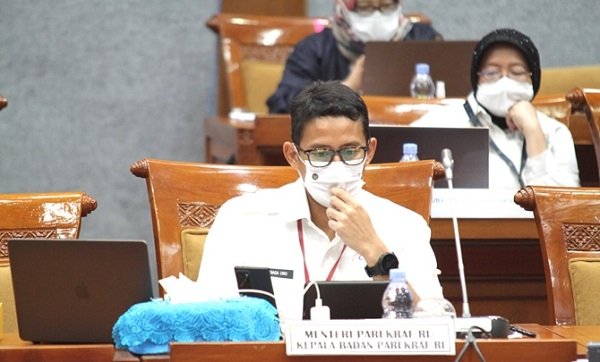 Pawang Hujan Disiapkan di MotoGP Mandalika, Sandiaga Uno Bilang Begini
