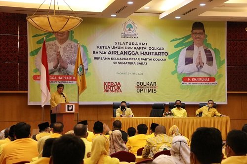 Airlangga Instruksikan Golkar Sumbar Kembalikan Kejayaan Partai