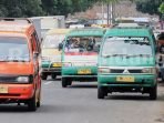 Bus TMP Rute Alun-alun Bandung-Kota Baru Parahyangan Diprotes Sopir Angkot