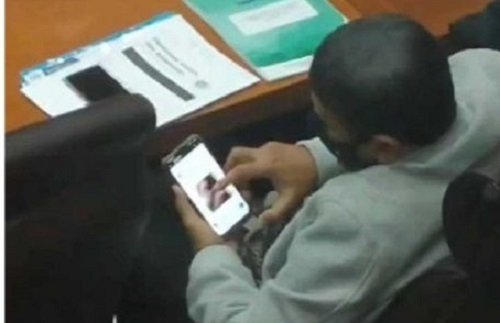 Viral Diduga Anggota DPR Tonton Video Syur saat Rapat Vaksin