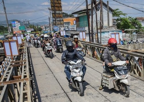 Antisipasi Kepadatan Arus Mudik, Jembatan Lama Dayeuhkolot Direaktivasi