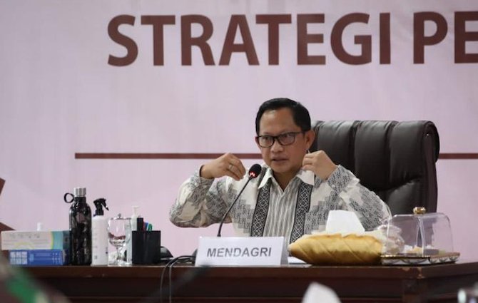 Mendagri Terbitkan Aturan Halalbihalal 2022: Tidak Boleh Makan Minum di Tempat, Tamu Dibatasi