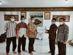 Semangat Ramadan, YBM PLN UIP JBT Salurkan Bantuan untuk Puluhan Guru Ngaji