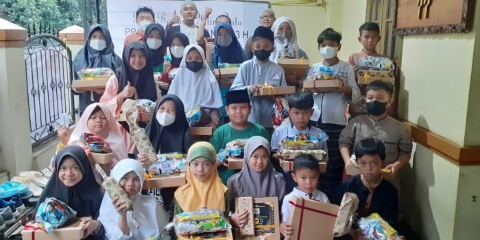 SaSaDu Netizen Radar Bandung Gelar Bukber di Panti Asuhan Yatim dan Dhuafa Ad-Infitun