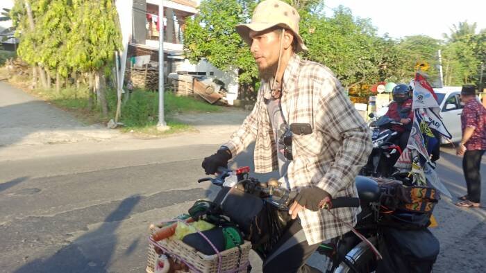 Mudik Menggunakan Sepeda dari Marauke, Pria Ini Habiskan Waktu Setengah Tahun
