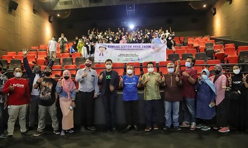 Jalankan Fungsi Sosial, Pewarta Bandung Berbagi dengan Anak Yatim