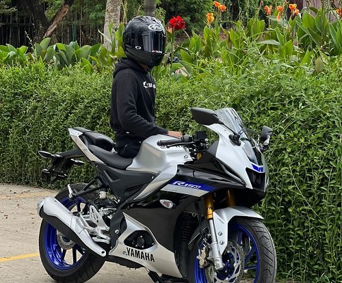 Pembalap Yamaha Racing Indonesia Berbagi Keseruan Pengalaman Berkendara Harian All New R15M Connected-ABS