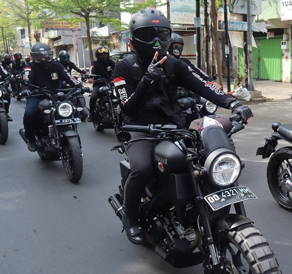 Enjoy Berkendara XSR 155 untuk Touring Eksplorasi Tempat Wisata