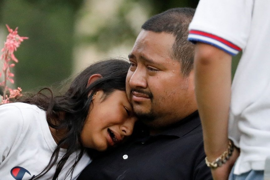‘Mengerikan’: Penembakan di Texas Menewaskan Setidaknya 18 Murid SD, Pelakunya Seorang Remaja