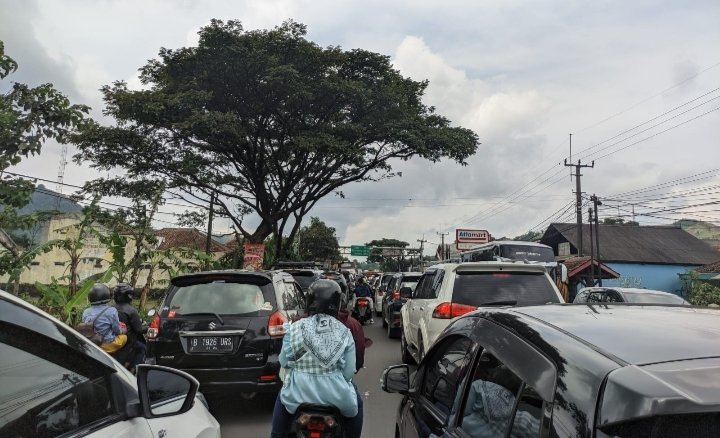 H+1 Lebaran Arus Mudik Masih Mendominasi
