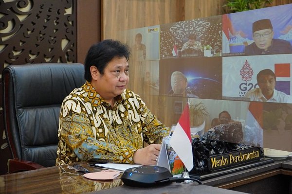 Pimpin Rakor, Airlangga Dorong Percepatan Pembangunan Ekonomi Kawasan di Jawa Barat