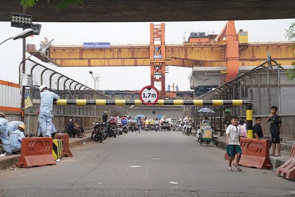 Ada Pemasangan Girder Box KCJB, Jembatan Antilope Bekasi Dibuka Terbatas