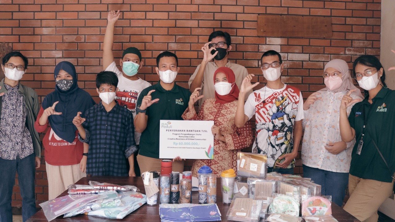 Dukung Pemberdayaan Penyandang Difabel di Industri Kreatif, PLN Salurkan Bantuan untuk CIDCO